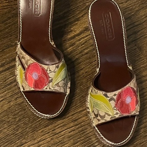 Brown COACH Logo shoes with red poppy flower 🌺. SZ 6 - Picture 3 of 9